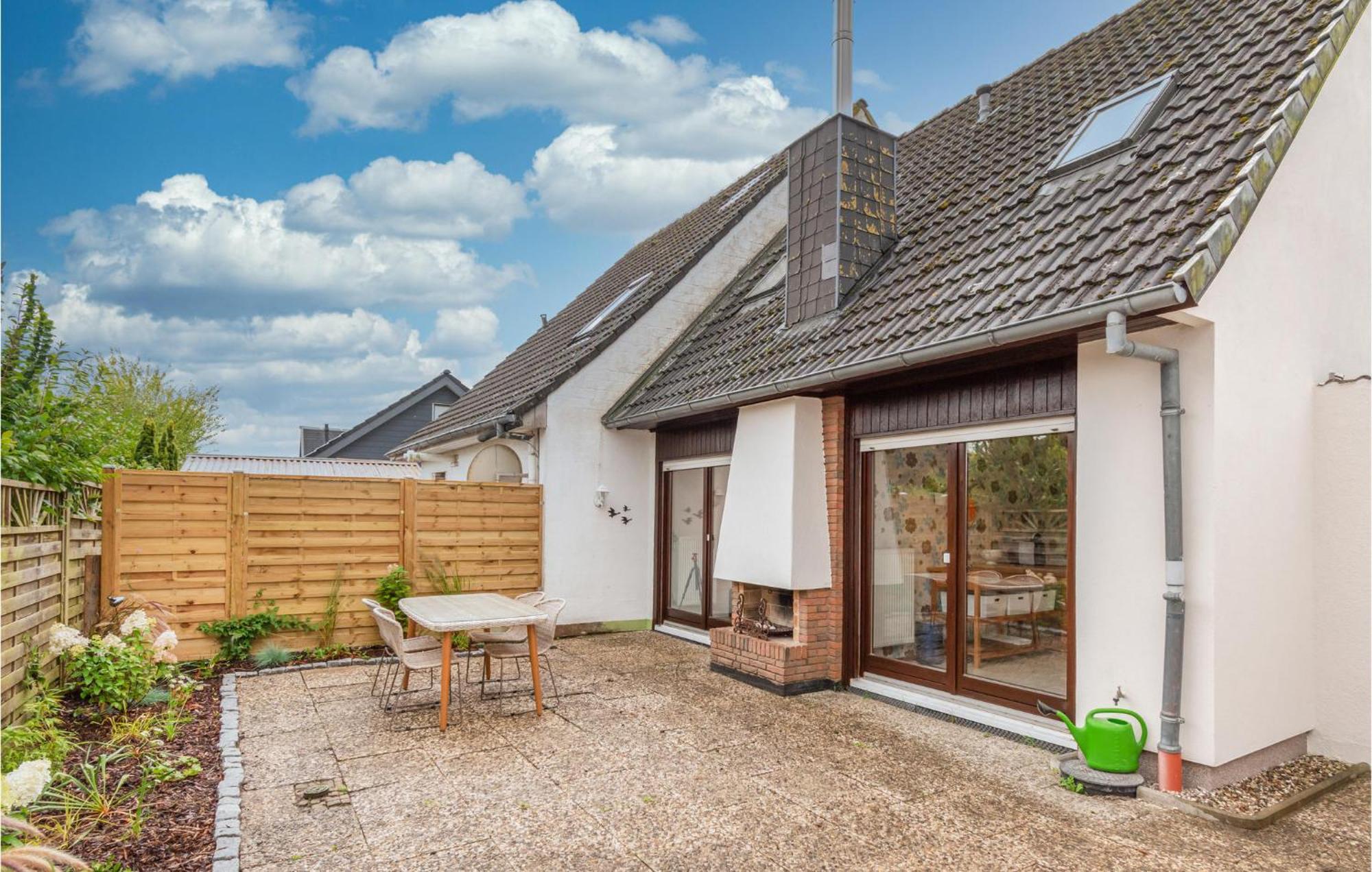 2 Bedroom Gorgeous Home In Hennstedt Hennstedt  Exterior photo